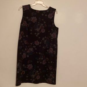 Mario Serrani  dress color black  and maroon with printed flowers